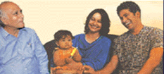 Sachin with Father Ramesh Tendulkar,Daughter Sara and wife Anjali  